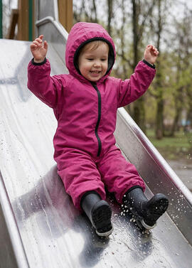 Непромокаемый комбинезон для девочки фото